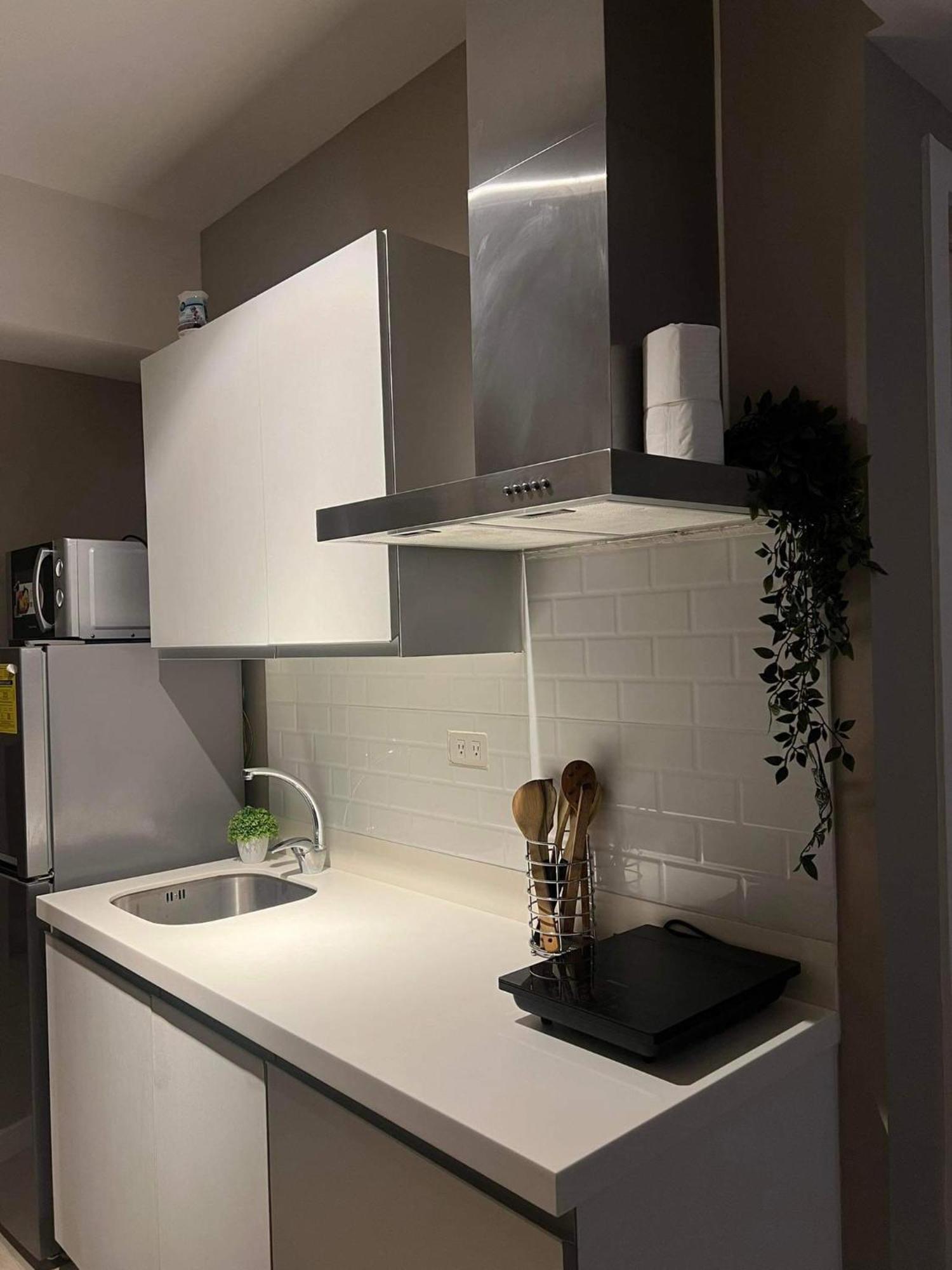 Azure Urban Resort Residence R&C - Paranaque Manila Dış mekan fotoğraf